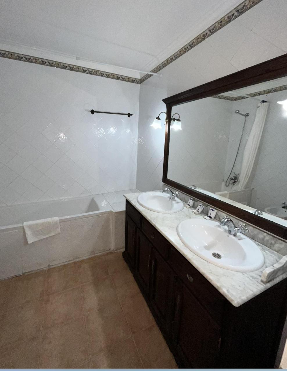 Hotel Camelias